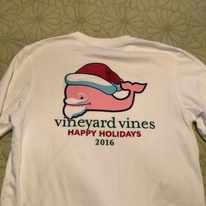 Vineyard Vines men’s Long Sleeved Whale T-shirt